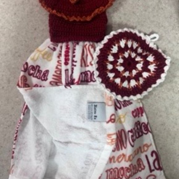 Kitchen Towel Topper w/Pot Holder - Handcrafted - Picture 2 of 6